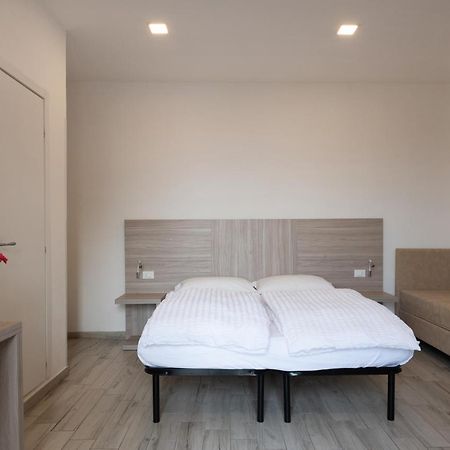 Hotel Deutsche Familien 피날레리구레 외부 사진