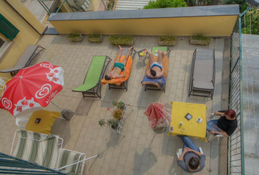 Hotel Deutsche Familien 피날레리구레 외부 사진